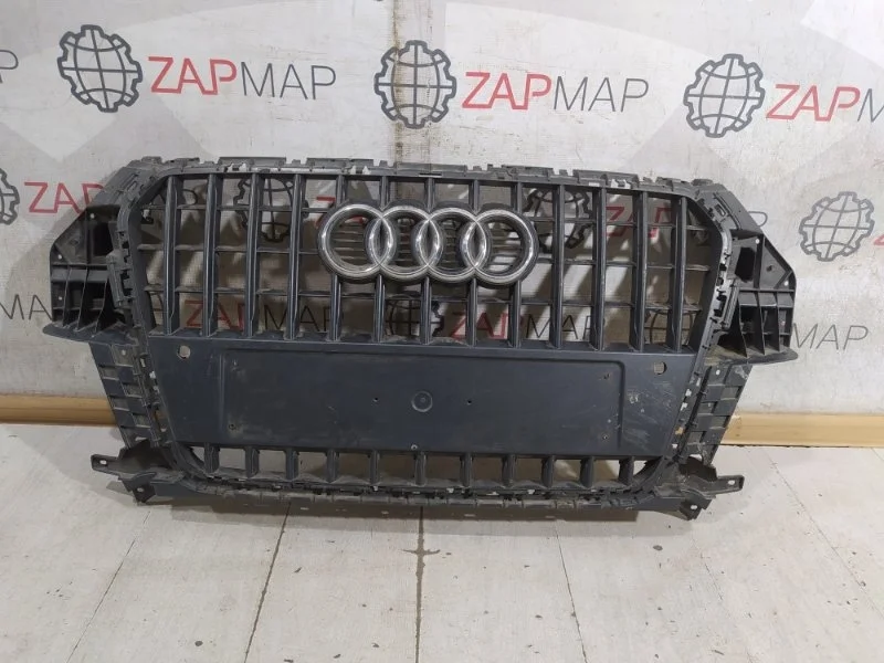 Решетка радиатора передняя Audi Q3 8U 2011-2018