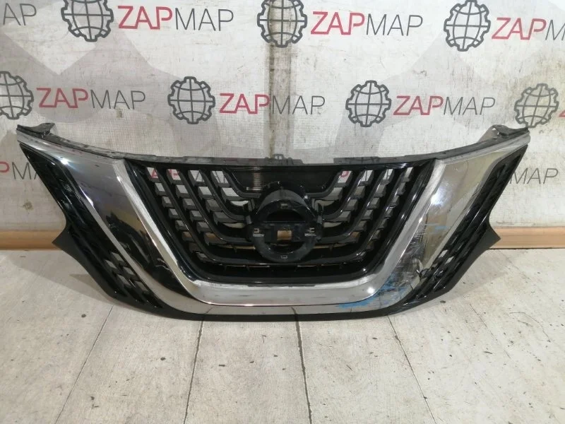 Решетка радиатора Nissan Murano Z52 2014-Нв