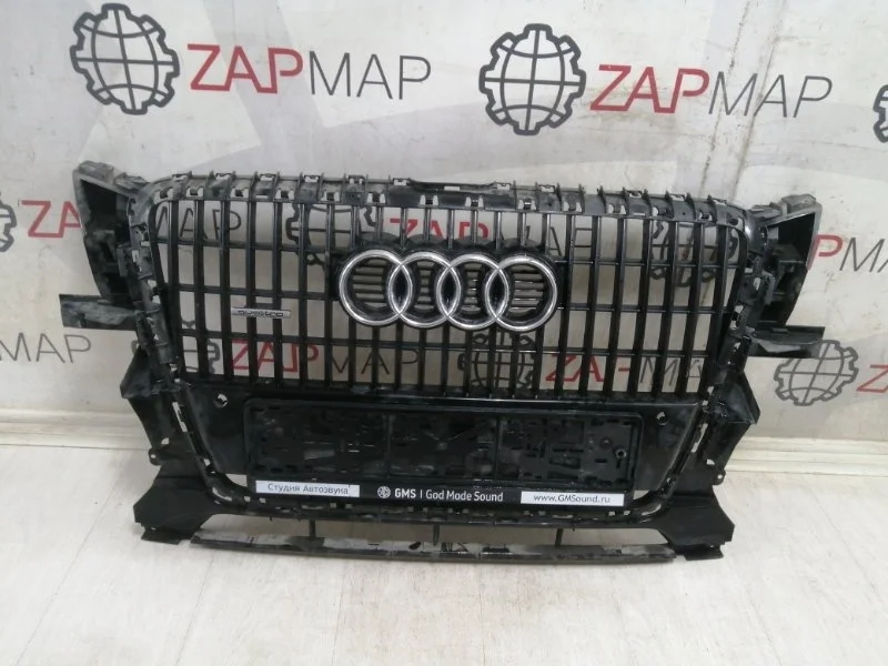 Решетка радиатора Audi Q5 8R 2008-2018