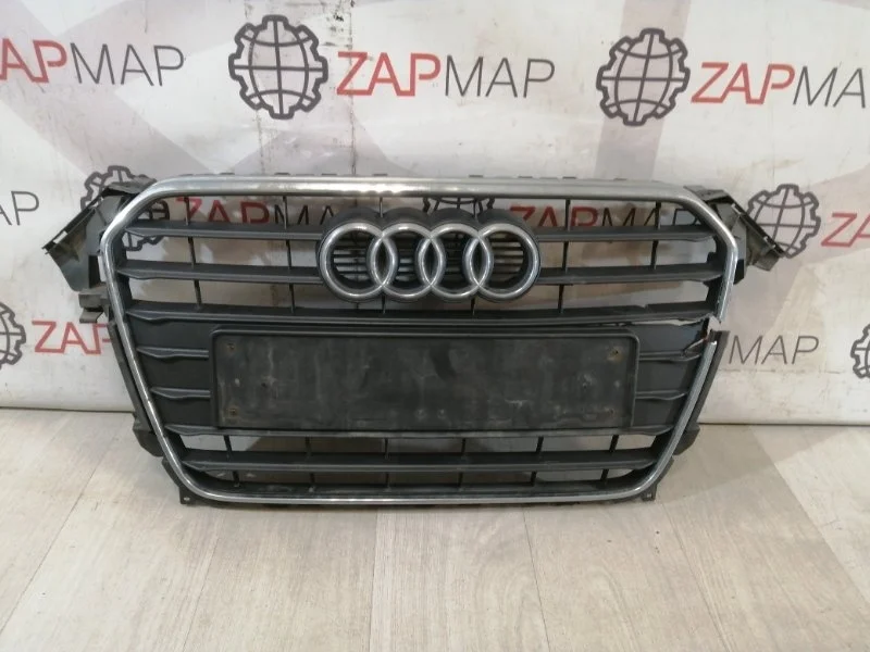 Решетка радиатора передняя Audi A4 B8 2007-2015