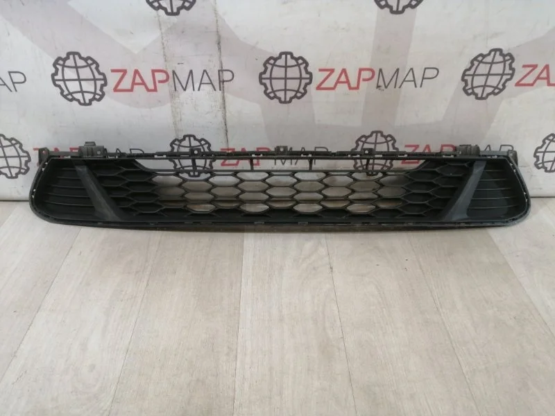 Решетка бампера передняя Kia Ceed 3 CD 2018-2021