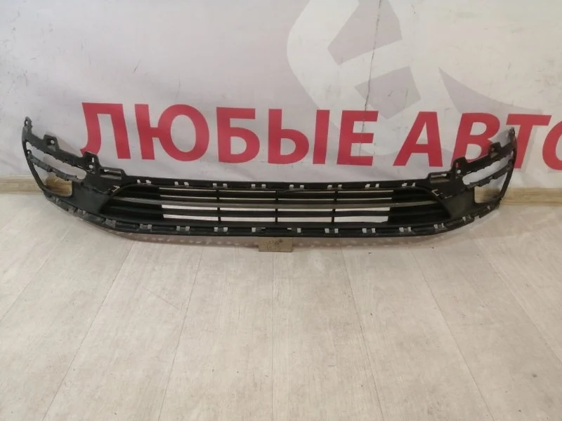 Решетка бампера передняя Kia Rio 3 QB 2014-2017