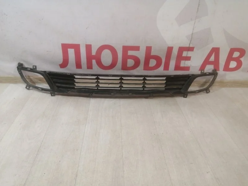 Решетка бампера передняя Kia Cerato 3 YD 2013-2018