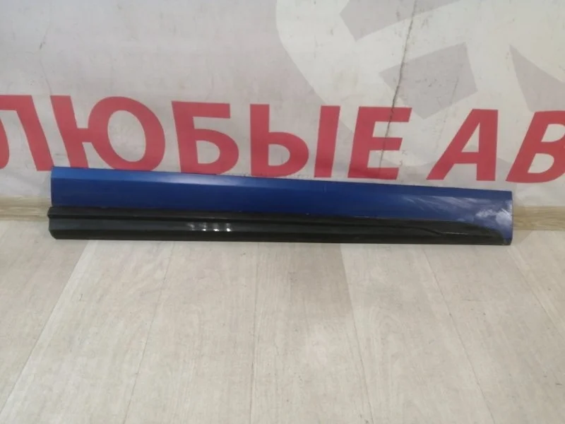 Накладка двери передняя правая Audi Q5 FY 2016-нв