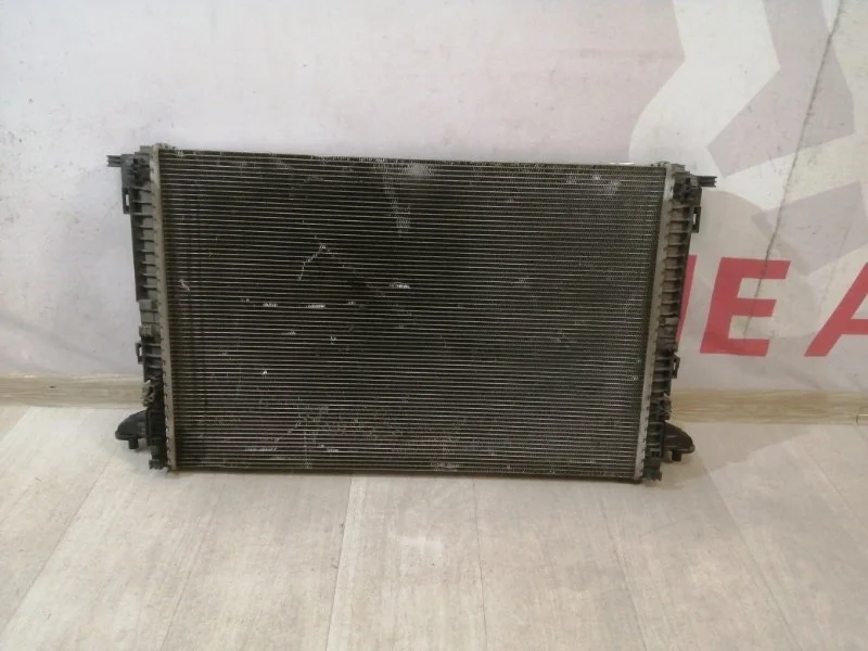 Радиатор охлаждения Audi Q7 4M 2015-2020