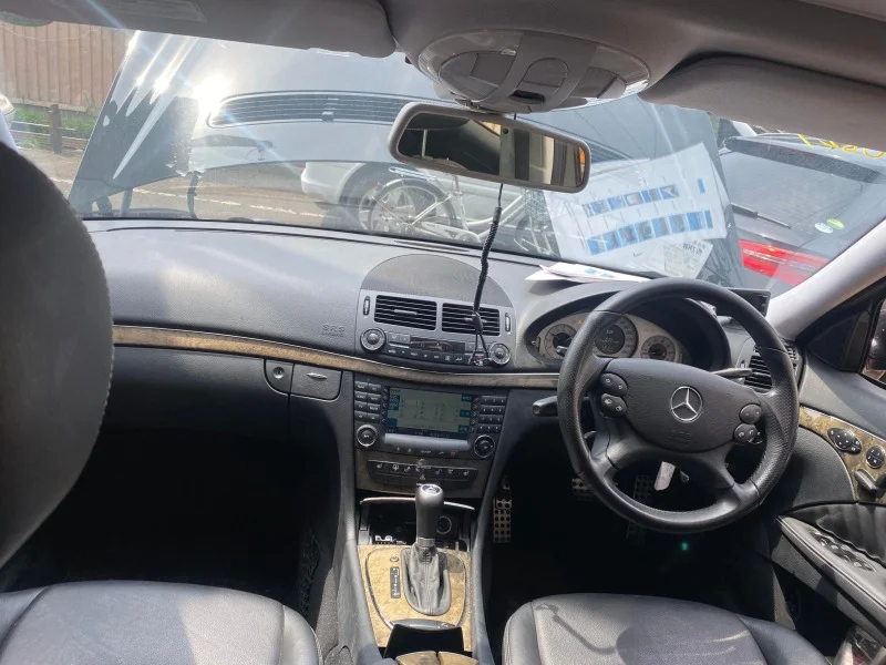 Продажа Mercedes-Benz E class 3.5 (272Hp) (272.964) RWD AT по запчастям