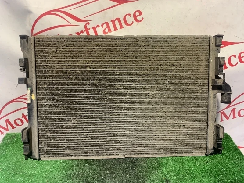 Радиатор охлаждения Renault Logan 8200735039