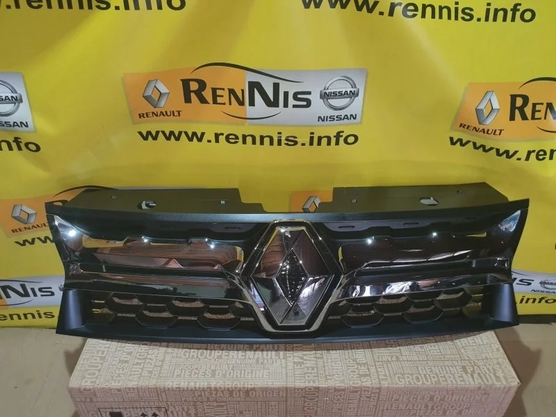 Решетка радиатора Renault Duster 2015