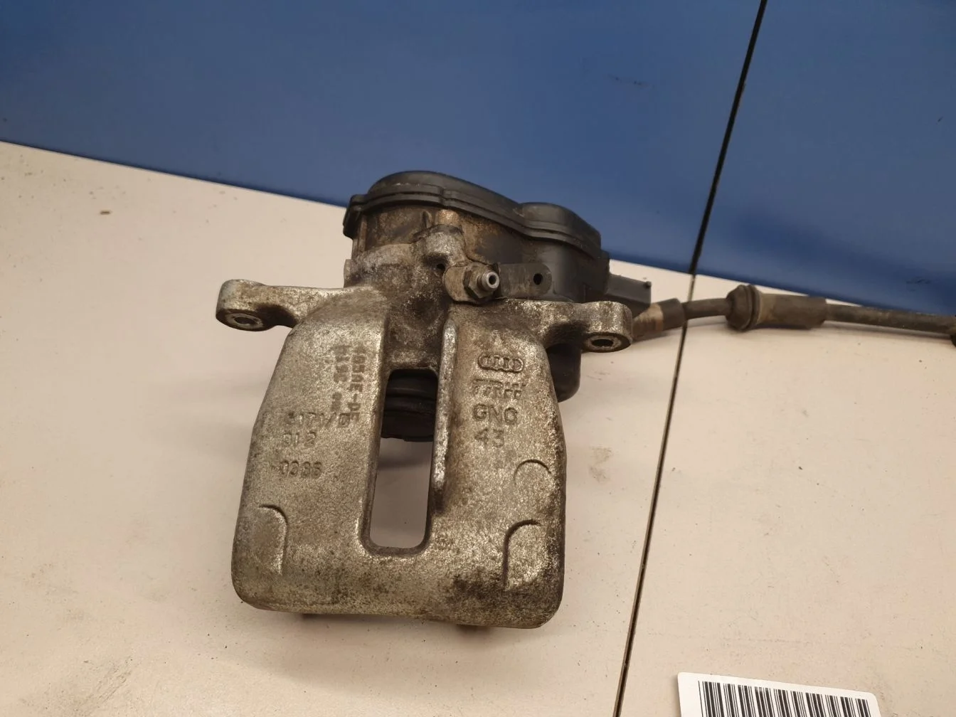 Суппорт задний левый для Audi A6 S6 C7 2011-2018