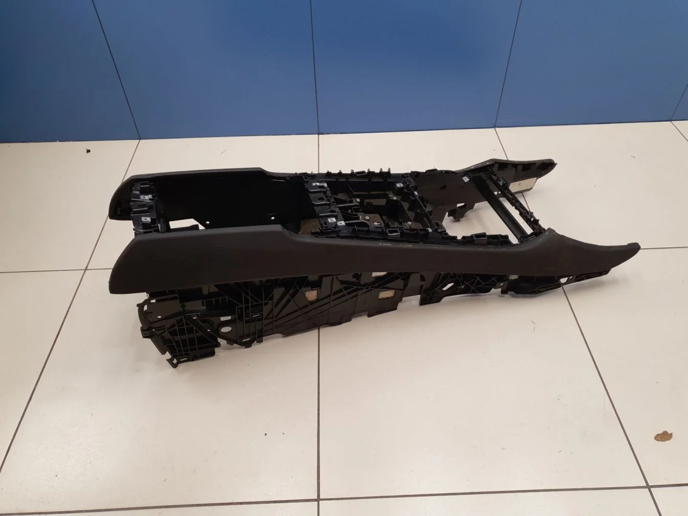 Кронштейн консоли для BMW X5 F15 2013-2018