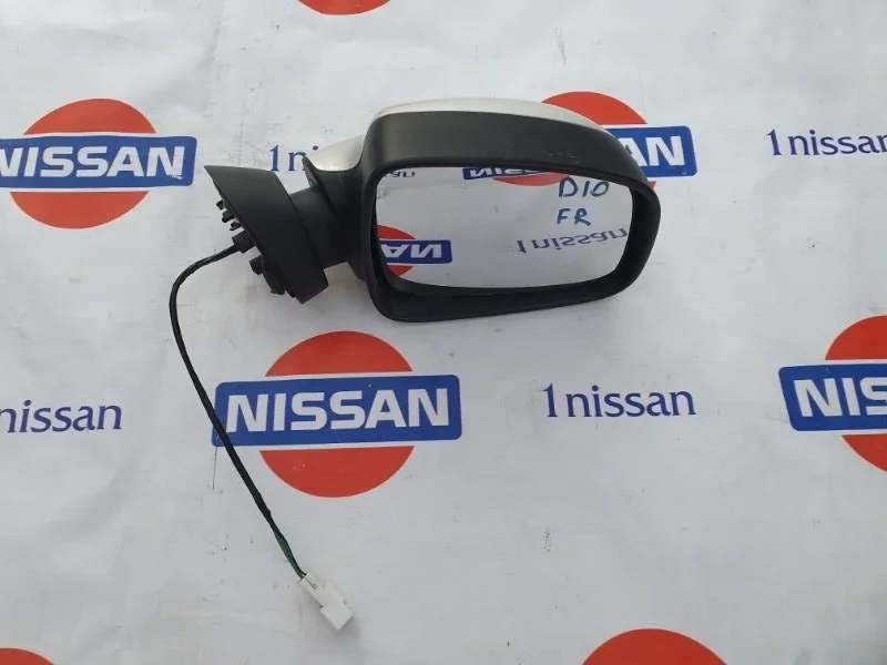 Зеркало заднего вида боковое Nissan Terrano 2014 9630100Q2E D10 K4M690, переднее правое