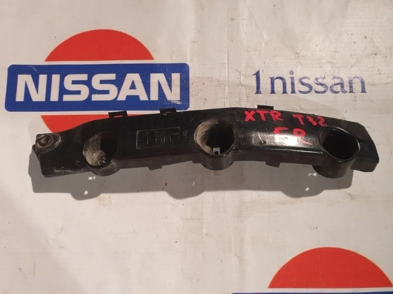Кронштейн бампера переднего Nissan X Trail 2015 622224CL0A T32 MR20DD, передний правый
