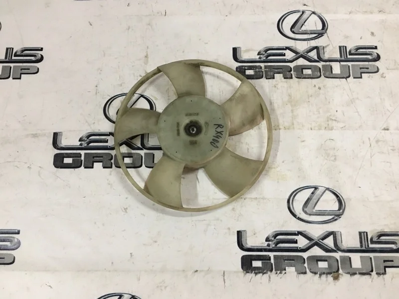 Вентилятор радиатора левый Lexus Rx400H MHU38