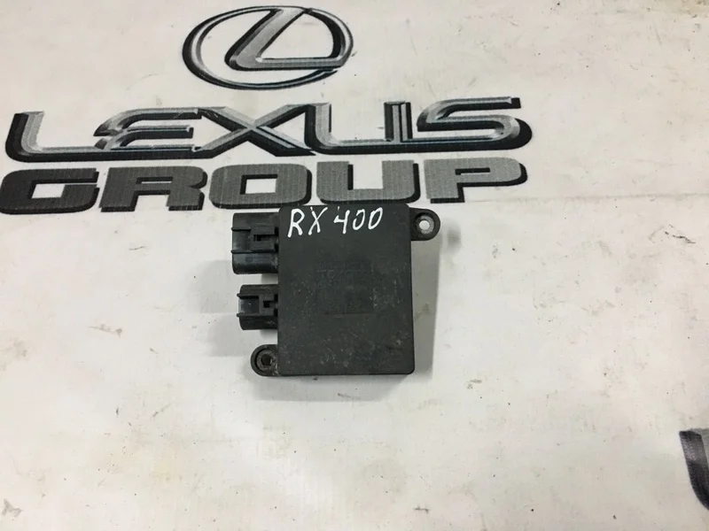 Блок управления вентиляторами Lexus Rx400H MHU38