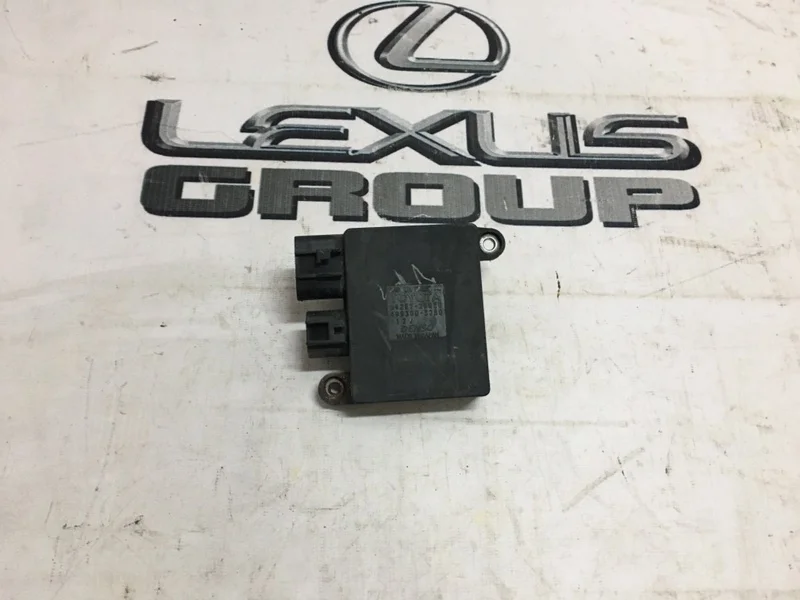 Блок управления вентиляторами Lexus Rx450H GYL15