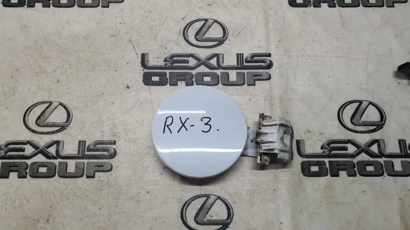 Лючок бензобака задний Lexus Rx350 GGL10L 2GRFE