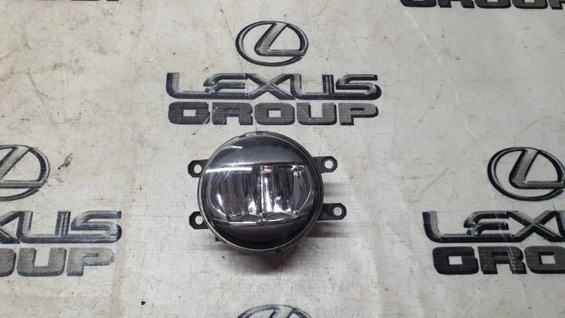 Фара противотуманная передняя левая Lexus Rx300