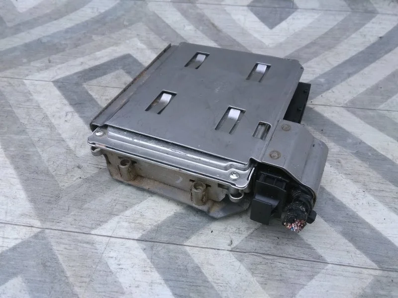Блок управления двигателем Audi A4 B6