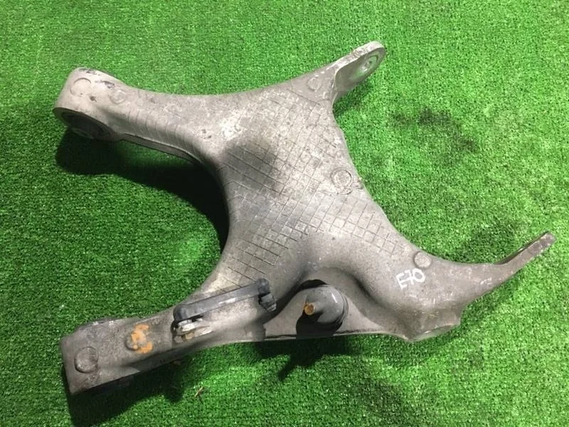 Рычаг подвески BMW X5 4.8i 2009 E70