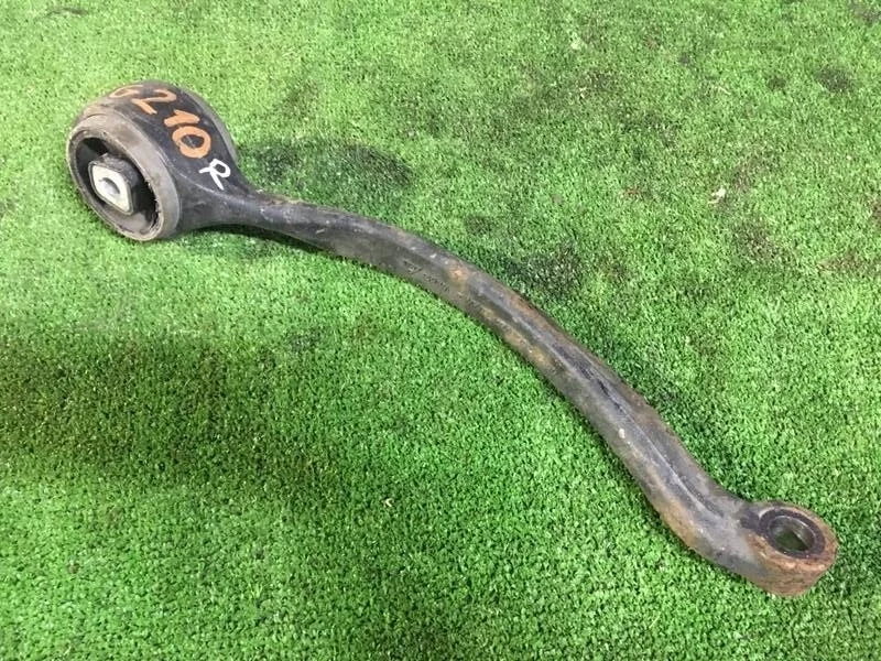 Рычаг подвески BMW x1 28iX 2013 E84