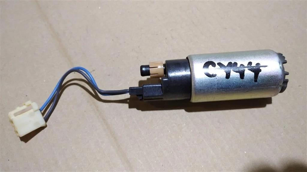 Б.у. насос топливный MITSUBISHI LANCER CY4A MITSUBISHI LANCER CY4A