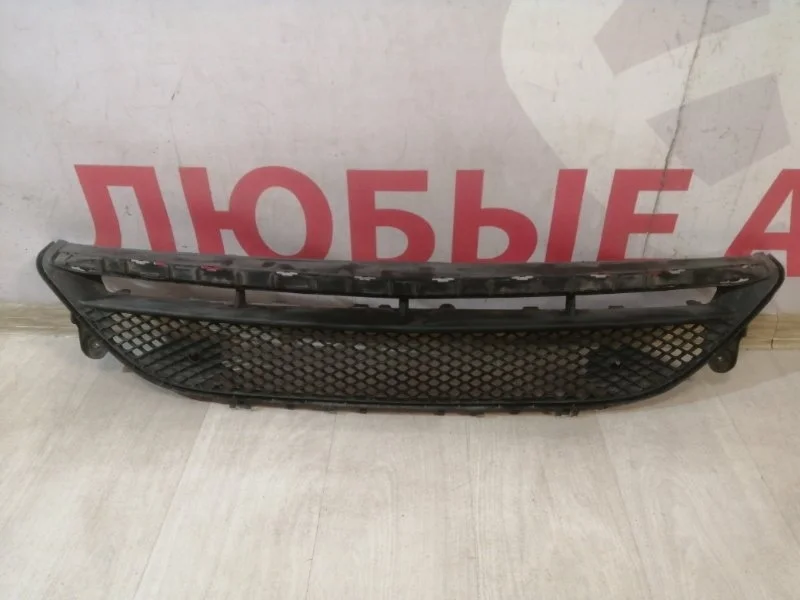 Решетка бампера передняя Mercedes E W213 2018