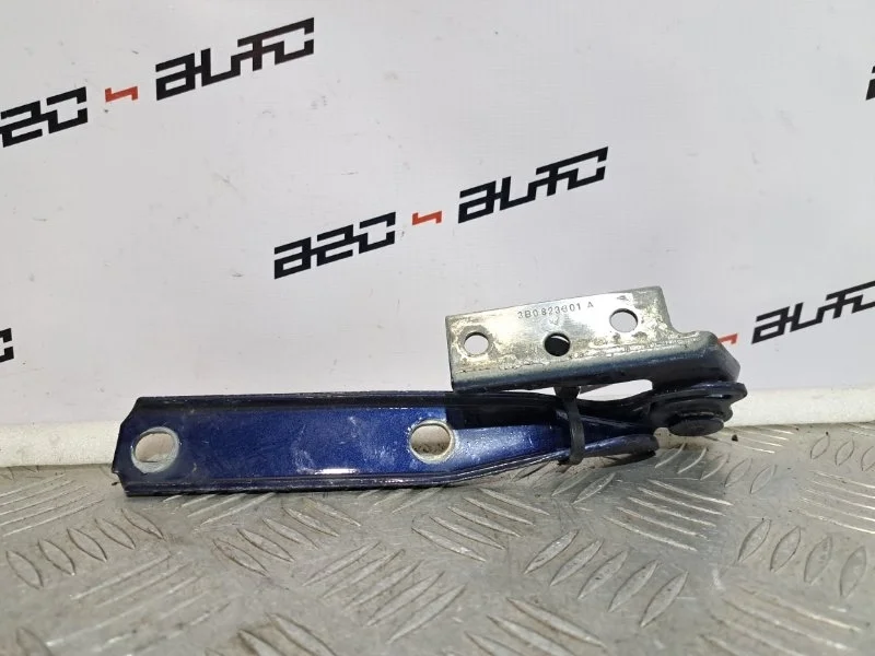 Петля капота Volkswagen Passat 2005 3B0823301A B5+, левая