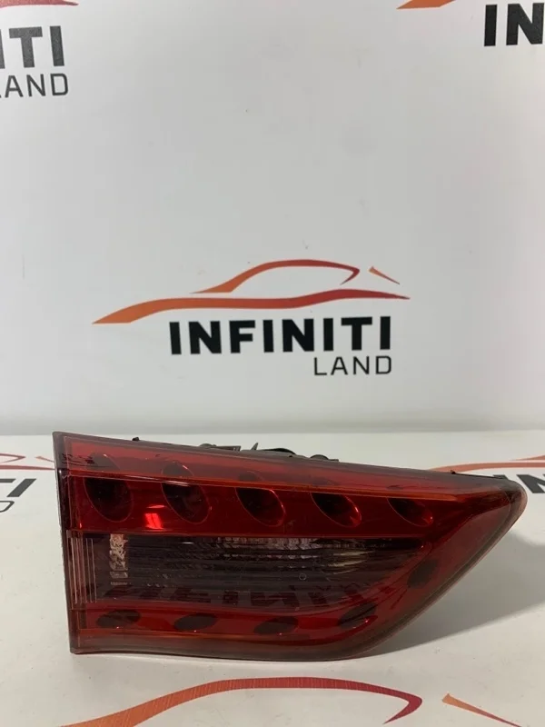 Фонарь крышки багажника Infiniti QX70/FX S51