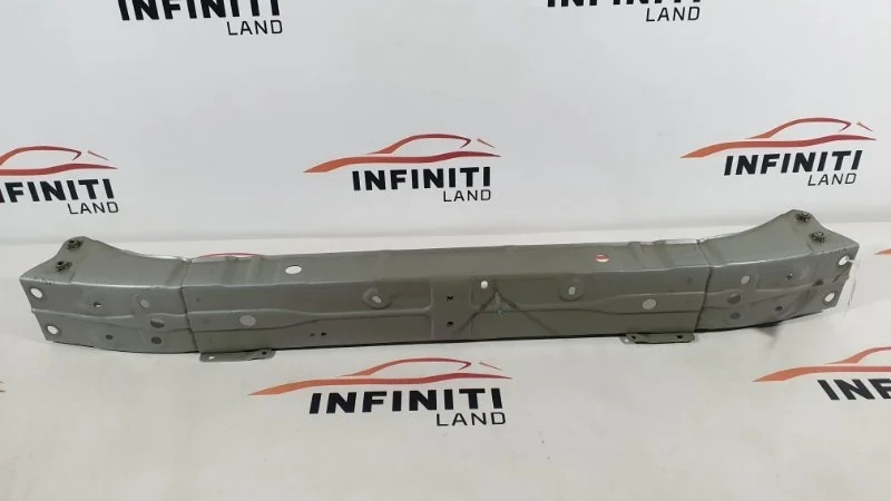 Вставка центральная металлическая перед радиатором Infiniti QX80/QX56 Z62