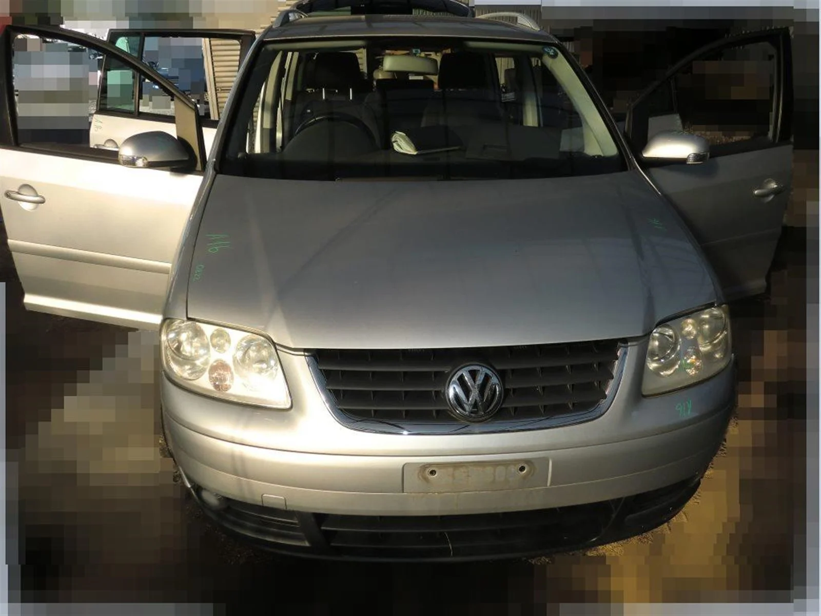 Продажа Volkswagen Touran 1.9D (100Hp) (AVQ) FWD MT по запчастям
