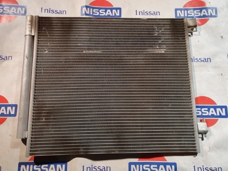 Радиатор кондиционера Nissan Qashqai 01/2014 - 9211000Q0A J11 MR20DD, передний