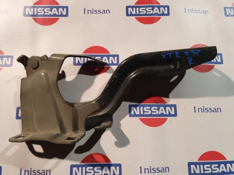 Петля капота Nissan X Trail 01/2014 н.в. 654004CL0A T32 MR20DD, передняя правая