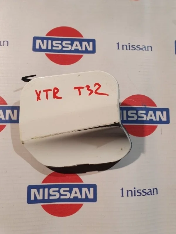 Заглушка буксировочного крюка Nissan X Trail 01/2014 н.в. 622A04CL0A T32 MR20DD, передняя