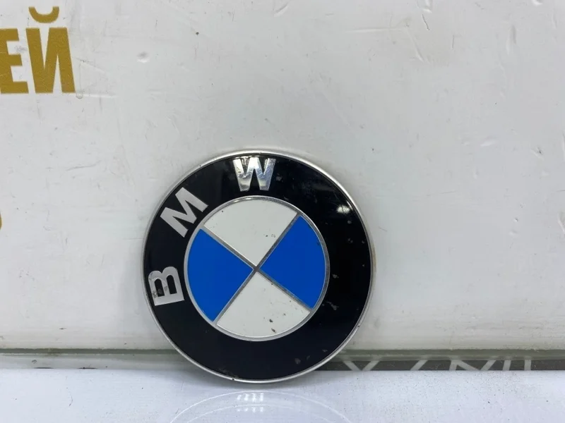 Эмблема BMW 3 2011-2016 F30 до Рестайлинг