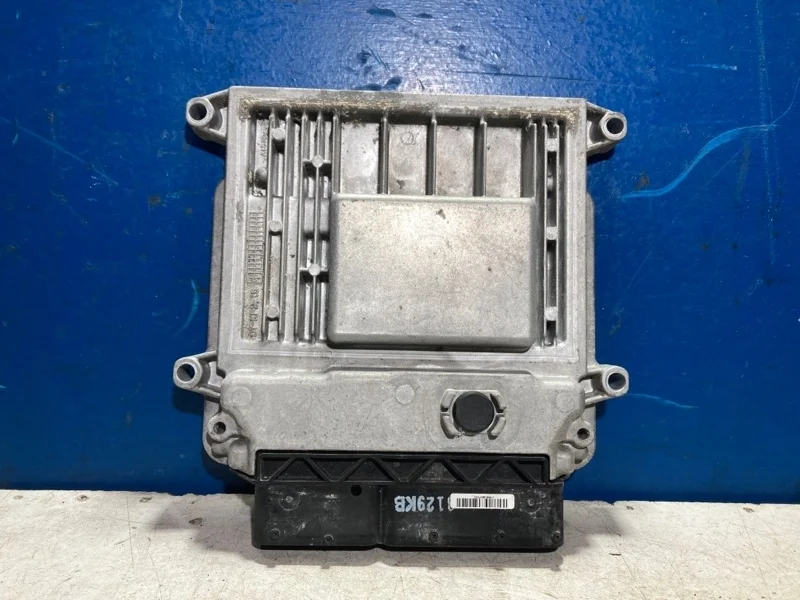 Блок управления двигателем, эбу Hyundai I30 Fd 2009 391122B100 ХЭТЧБЕК 1.4 G4FA
