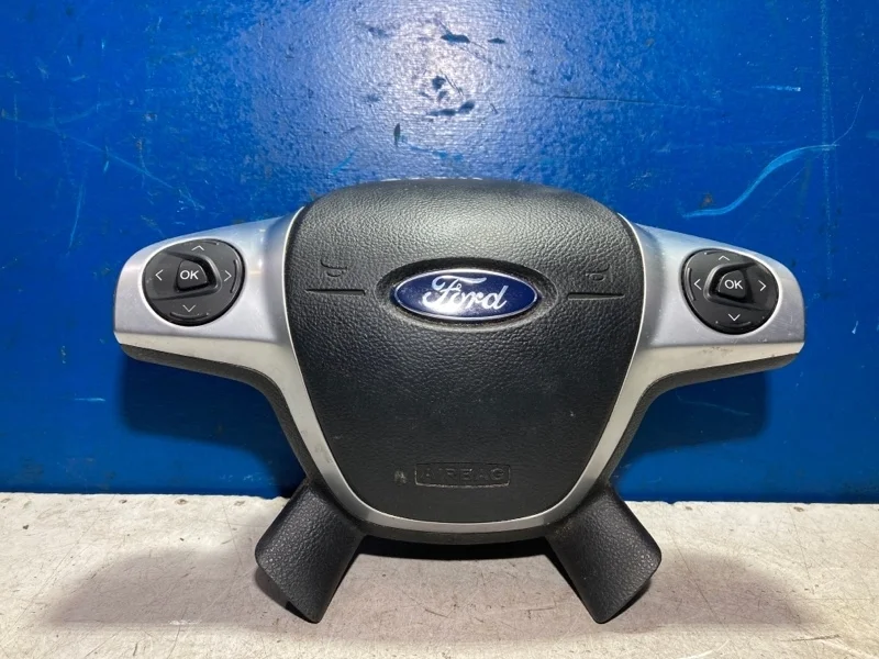 Подушка безопасности в руль Ford Focus 3 2011-2015 DM51A042B85DB
