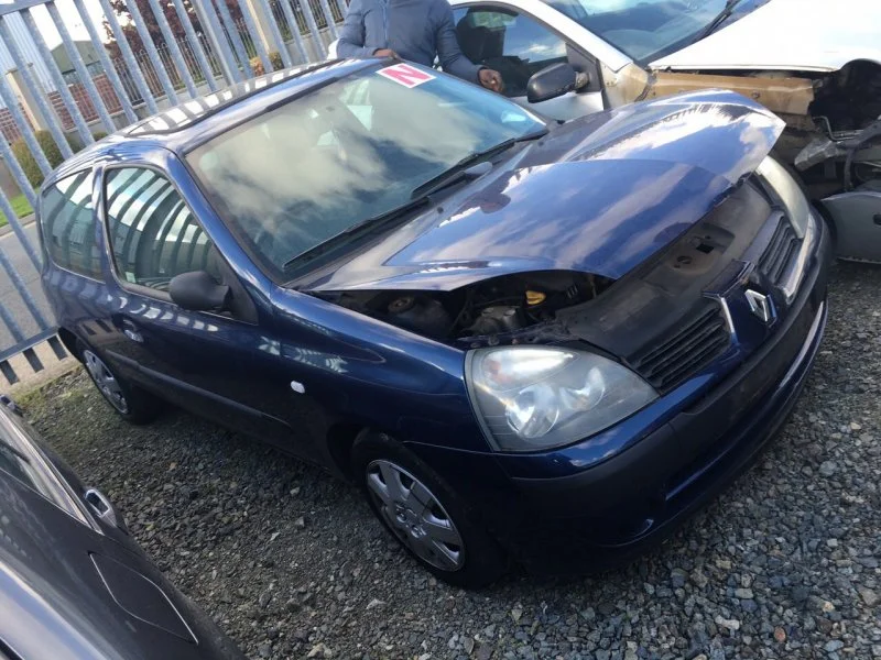 Продажа Renault Clio 1.2 (58Hp) (D7F 704) FWD MT по запчастям