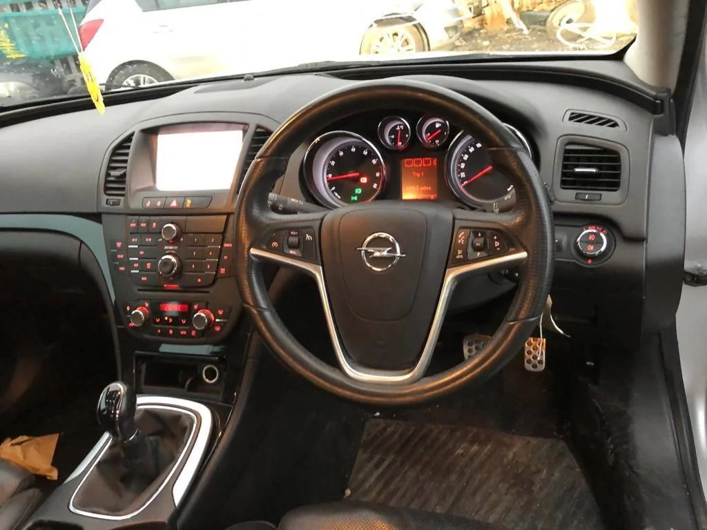Продажа Opel Insignia 2.0 (220Hp) (A20NHT) FWD MT по запчастям