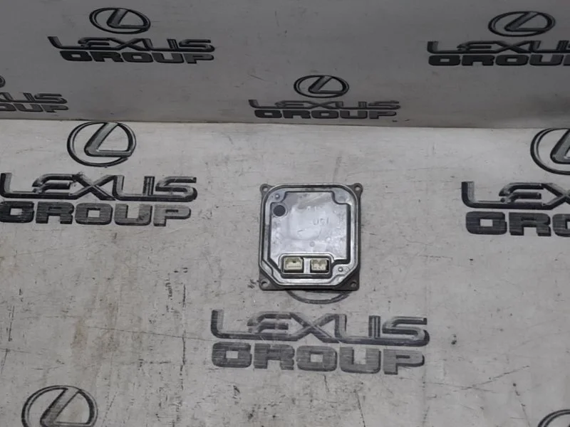 Блок управления фарами передний Lexus Rx450H GYL15