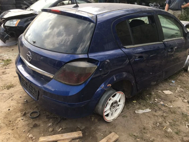 Продажа Opel Astra 1.8 (125Hp) (Z18XE) FWD AT по запчастям