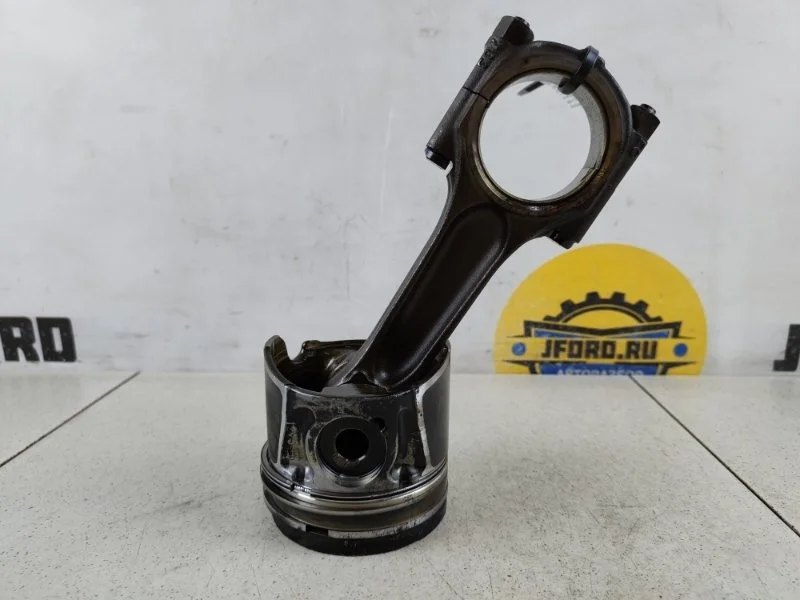 Поршень Peugeot 407 2006