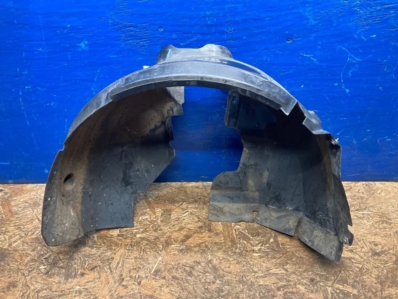 Подкрылок Ford Focus 3 2011-2019 AM51R16114BF, передний правый