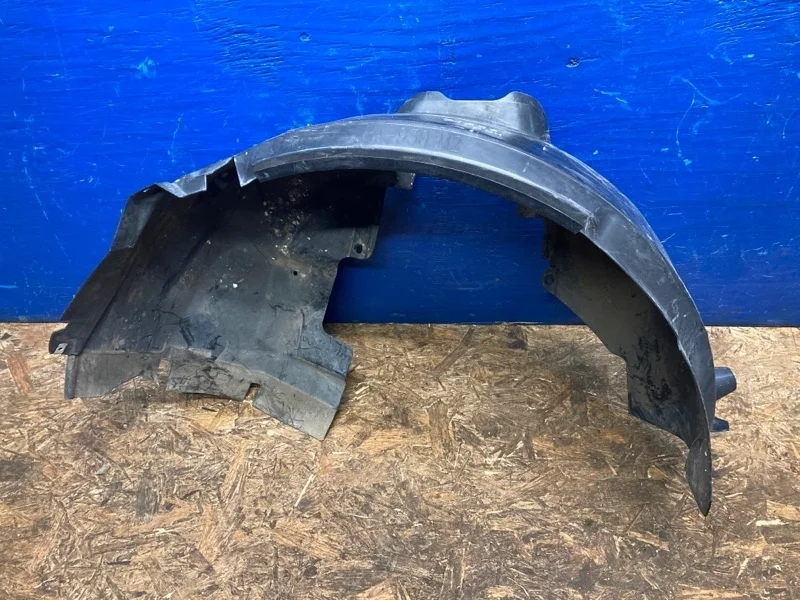 Подкрылок Ford Focus 3 2011-2019 AM51R16115AB, передний левый