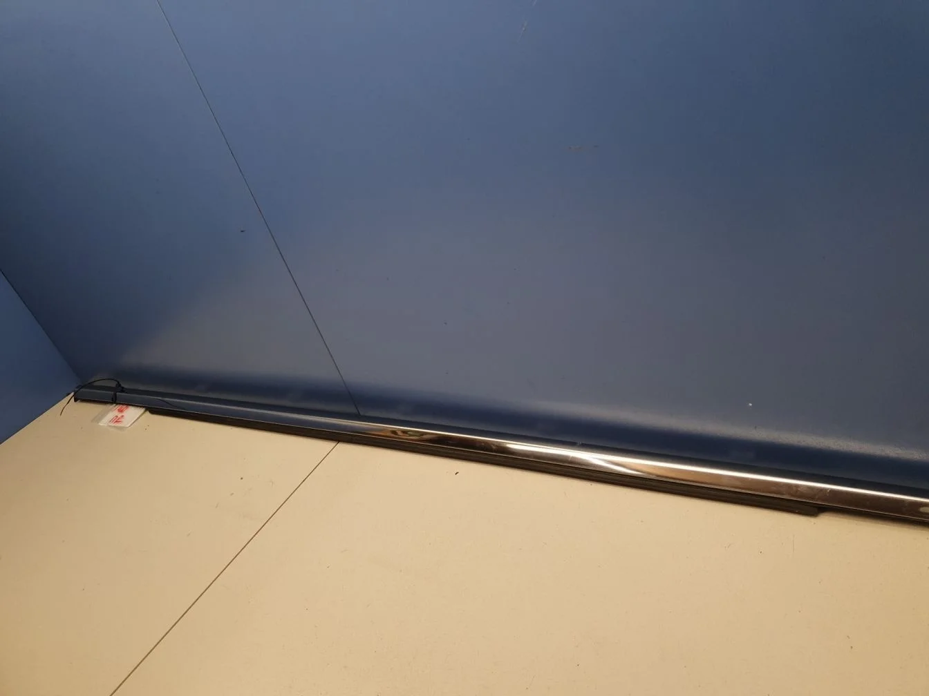 Молдинг стекла передней правой двери для Hyundai i40 2011-2019