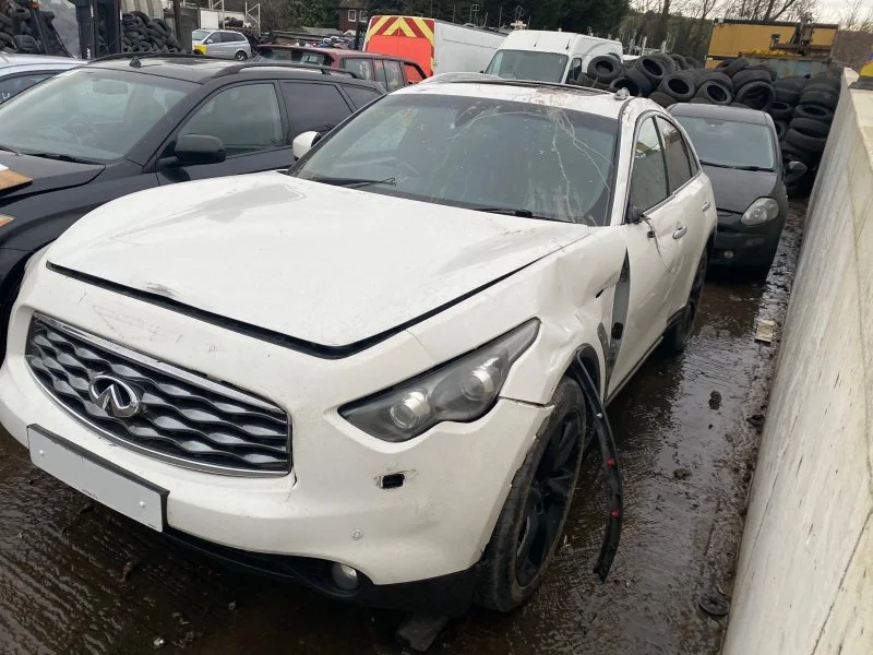 Продажа Infiniti FX 3.0D (238Hp) (V9X) 4WD AT по запчастям