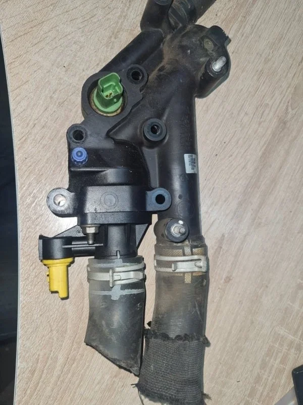 Корпус термостата Peugeot 307 2008 3H