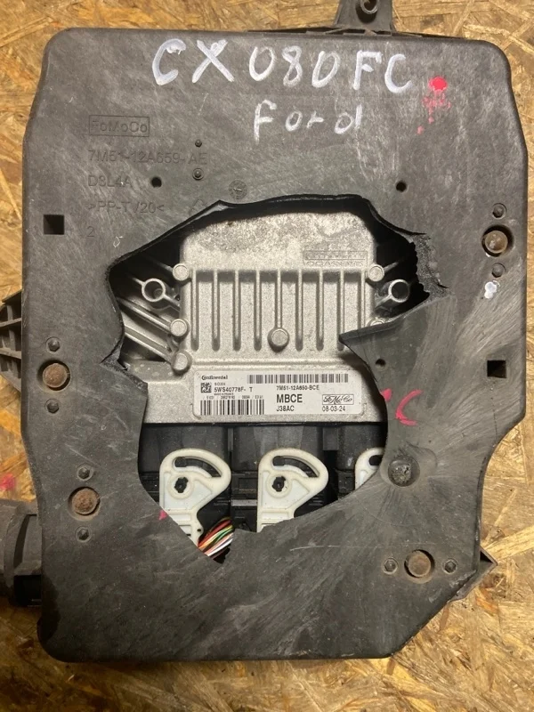Блок управления двигателем Ford Focus 2