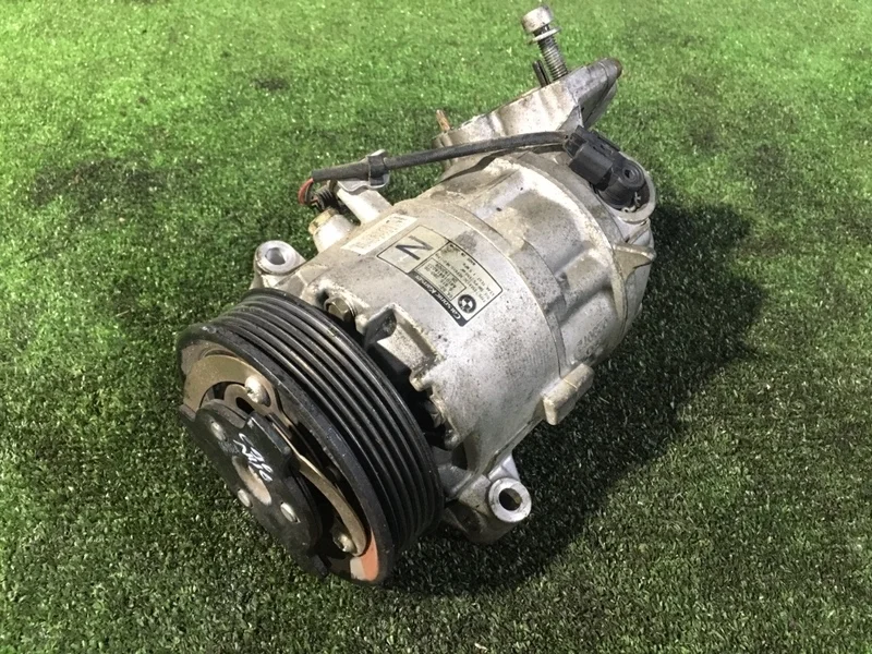 Компрессор кондиционера BMW 320i E90