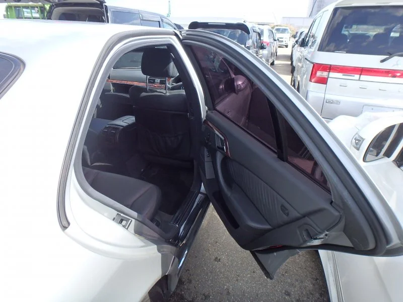 Продажа Mercedes-Benz S class 5.0 (306Hp) (113.960) RWD AT по запчастям