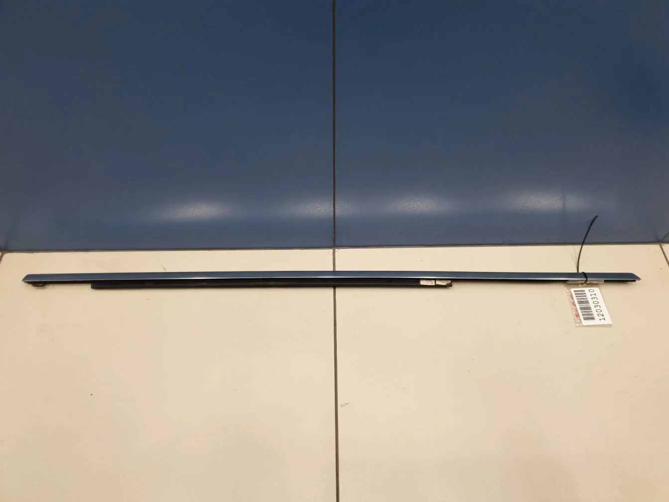 Молдинг стекла задней левой двери для Mercedes CLS-klasse W218 2010-2017